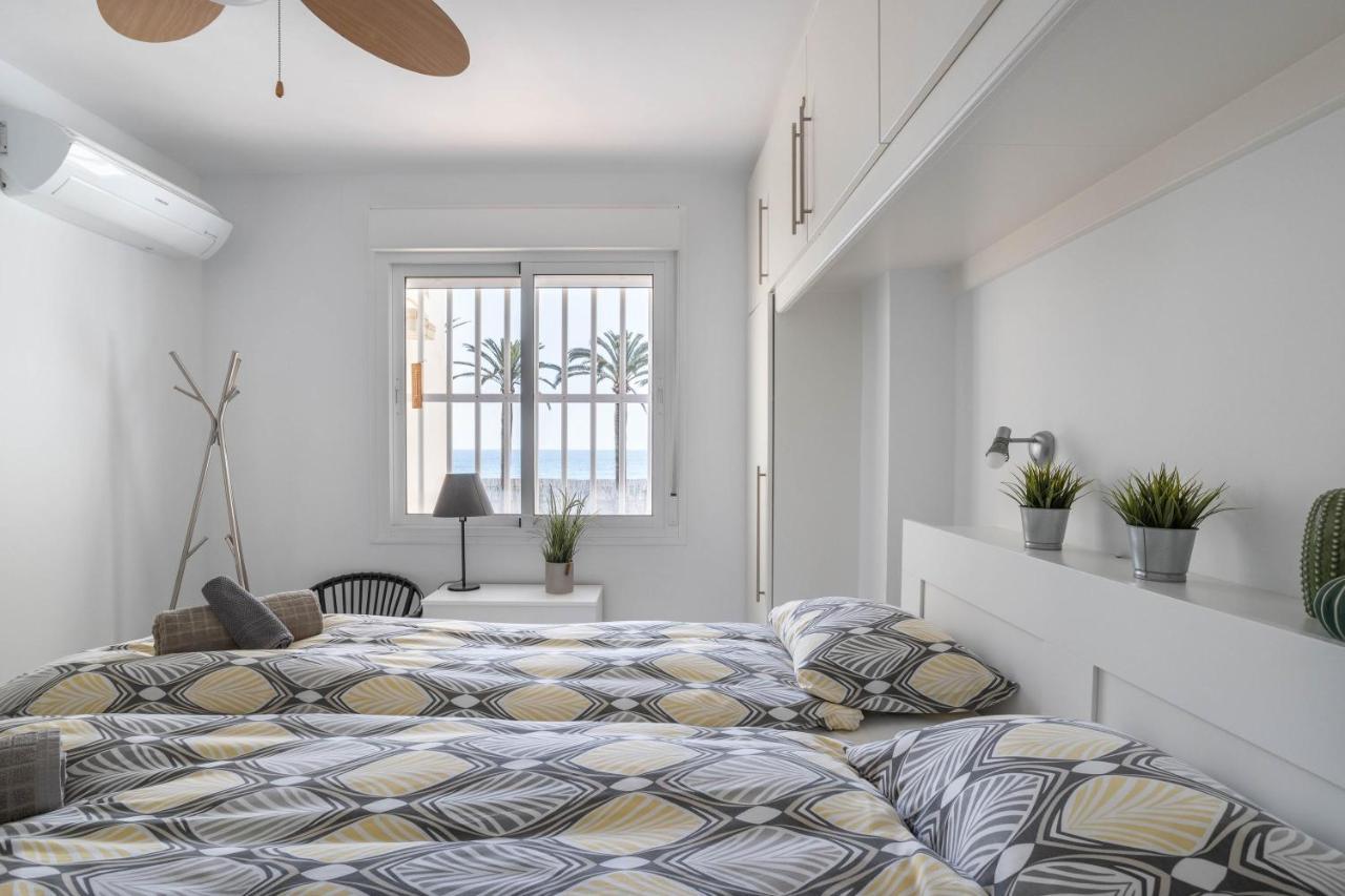 A214 Chic Front Line Appartement